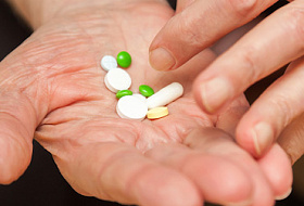 Ученые назвали самые опасные лекарства для здоровья пожилых людей