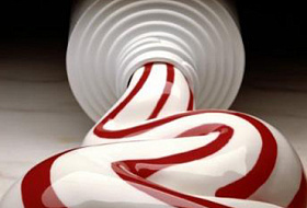 Чем опасна зубная паста