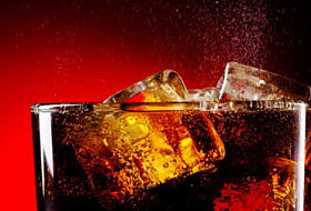 20 способов применения газировки, доказывающих, что напитку не место в человеческом организме