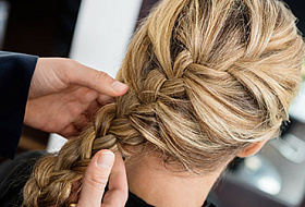 Медики рассказали, как окрашивание волос связано с заболеванием раком (2)