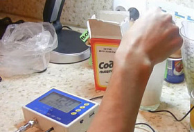 Меняет ли СОДА Окислительно-восстановительный потенциал? Видео эксперимент.