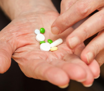 Ученые назвали самые опасные лекарства для здоровья пожилых людей