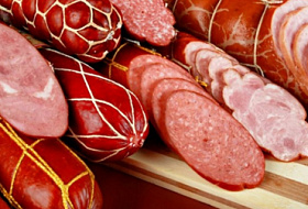 После этого факта Вы перестанете покупать колбасу раз и навсегда!